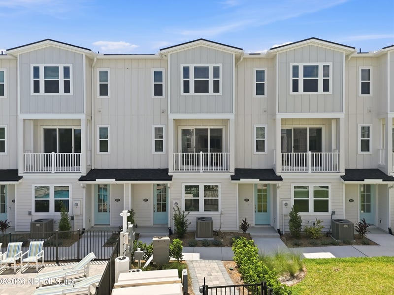 1027 N 1st Ave N, Jacksonville Beach, FL 32250