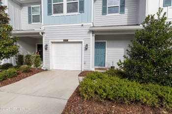 10307 Benson Lake Dr, Jacksonville, FL 32222