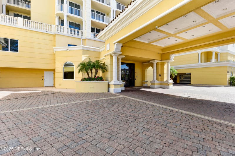 1031 1st St S #207, Jacksonville Beach, FL 32250