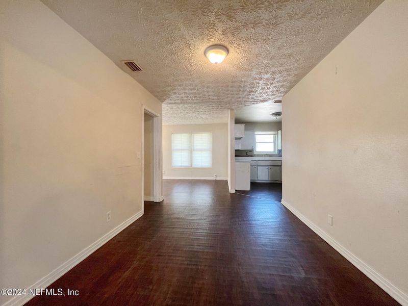 10321 Briarcliff Rd E, Jacksonville, FL 32218