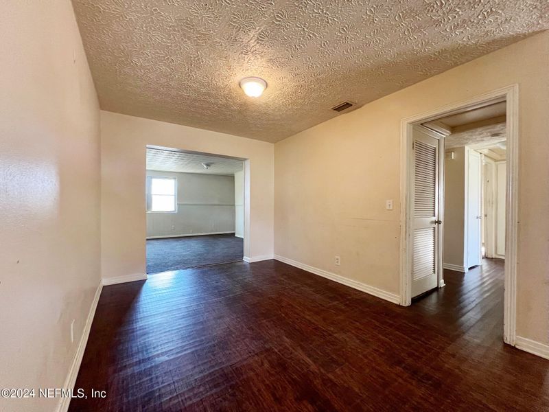 10321 Briarcliff Rd E, Jacksonville, FL 32218