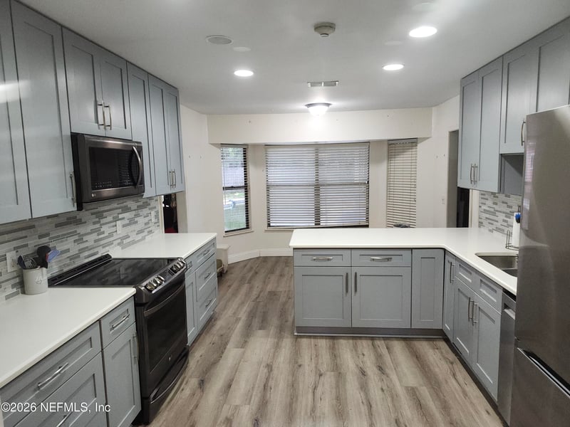 10348 Sequoya Dr, Jacksonville, FL 32257