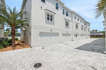 1035 1st Ave N, Jacksonville Beach, FL 32250
