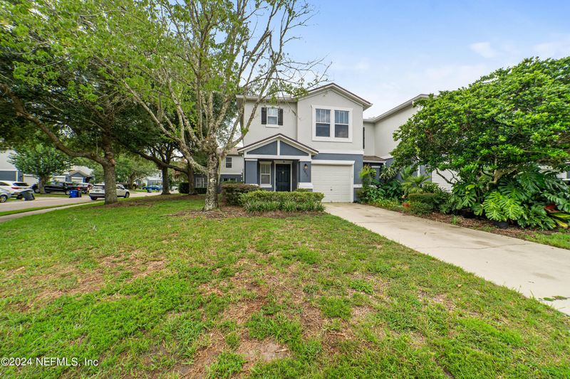 1035 N Black Cherry Dr, St Johns, FL 32259