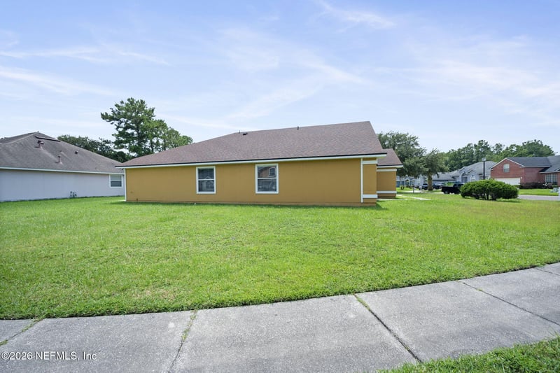 10361 Red Tip Rd, Jacksonville, FL 32218