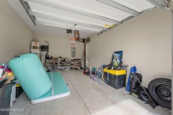 10364 Benson Lake Dr, Jacksonville, FL 32222