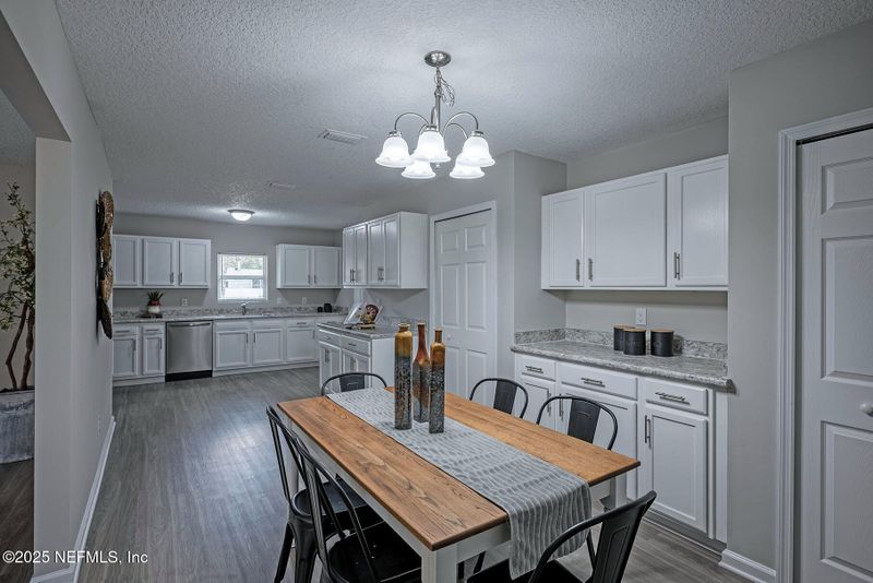 10377 Grayson St, Jacksonville, FL 32220