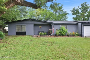 1038 Hillock Dr E, Jacksonville, FL 32221