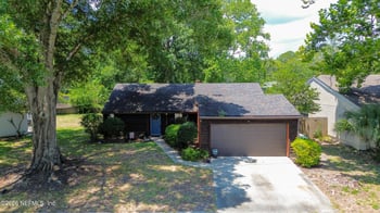 10388 Arrow Lakes Dr E, Jacksonville, FL 32257