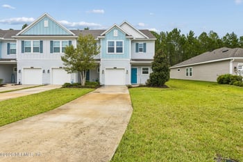 10394 Benson Lake Dr, Jacksonville, FL 32222
