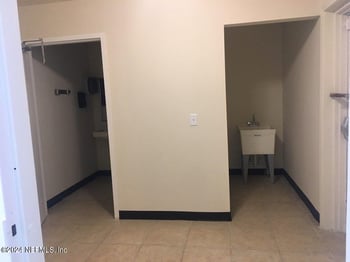1040 Edgewood Ave N, Jacksonville, FL 32254