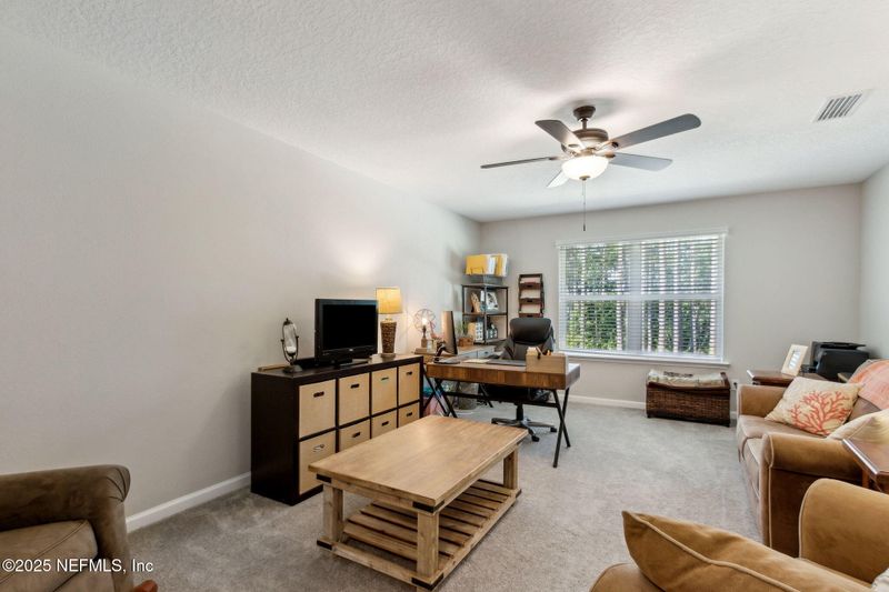 1040 Laurel Valley Dr, Orange Park, FL 32065