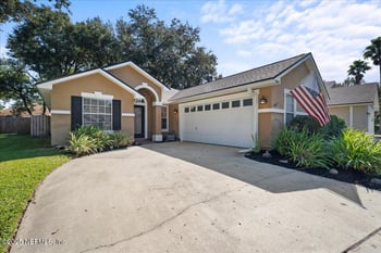 1041 Buttercup Dr, Jacksonville, FL 32259