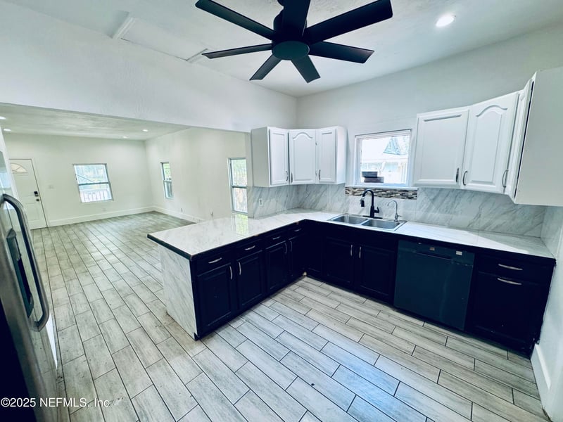 1041 E 14th St, Jacksonville, FL 32206