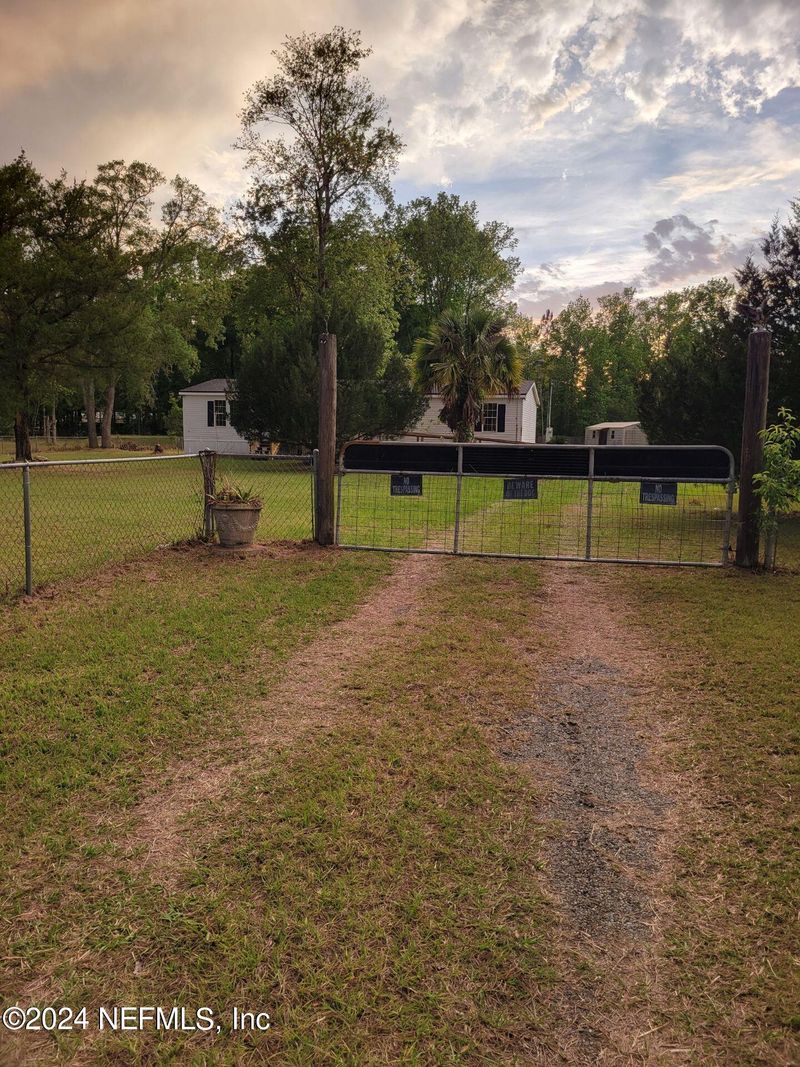 10411 Turpin Ave, Hastings, FL 32145