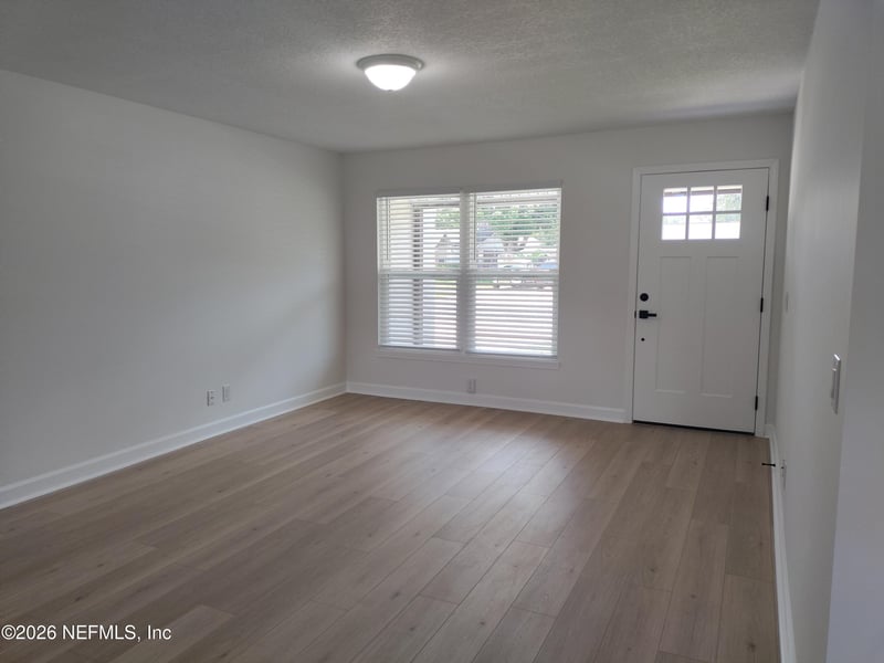 1042 Grove Park Ln, Orange Park, FL 32073