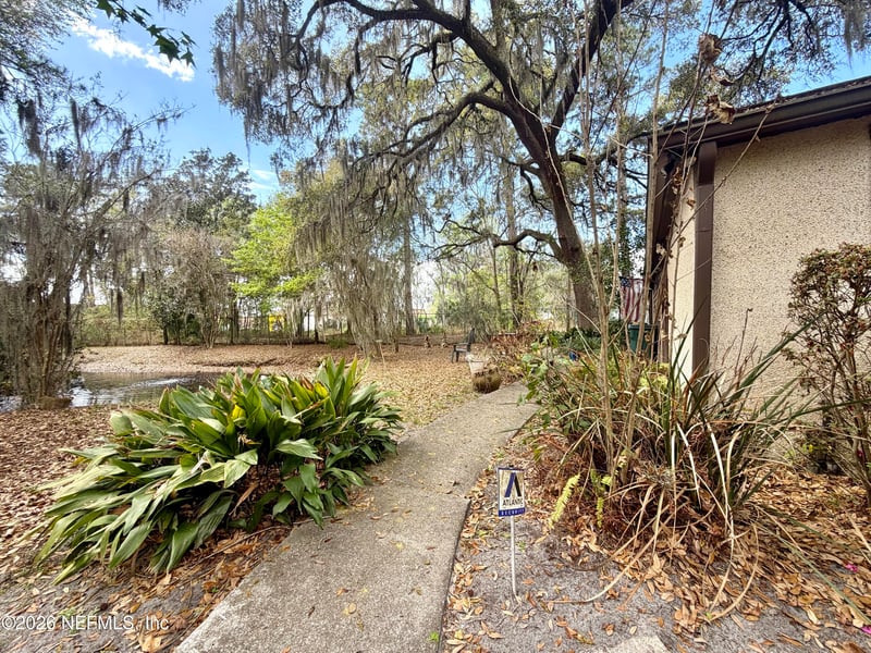 10420 Big Tree Cir W, Jacksonville, FL 32257