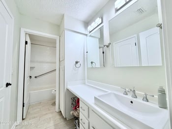 10420 Big Tree Cir W, Jacksonville, FL 32257