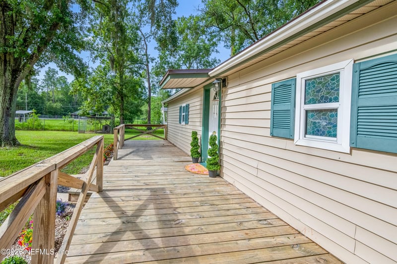 10426 Slay Rd, Jacksonville, FL 32219