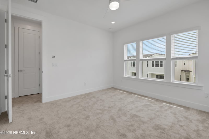 1043 N 1st Ave, Jacksonville Beach, FL 32250