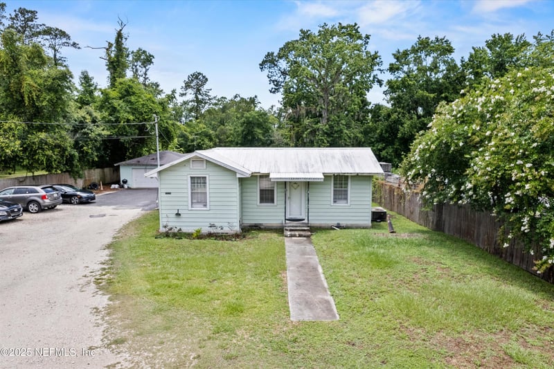 10438 Lem Turner Rd, Jacksonville, FL 32218