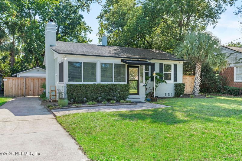 1045 Old Hickory Rd, Jacksonville, FL 32207