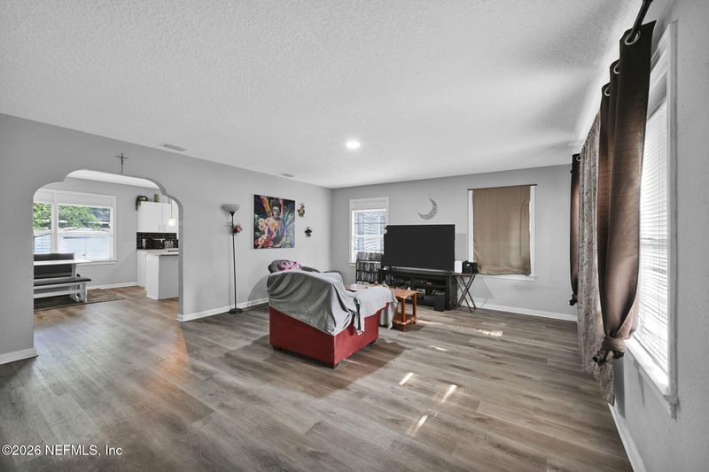 1046 Mackinaw St, Jacksonville, FL 32254