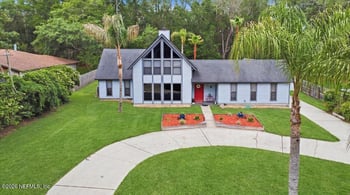 1048 Lake Asbury Dr, Green Cove Springs, FL 32043