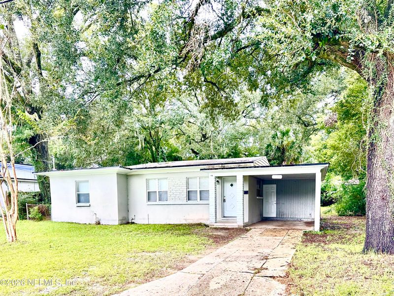 1048 Underhill Dr, Jacksonville, FL 32211