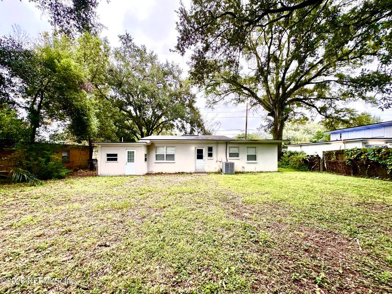 1048 Underhill Dr, Jacksonville, FL 32211