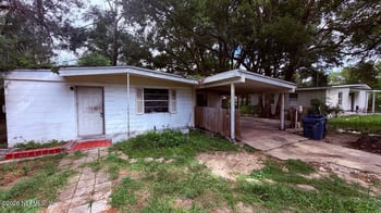 10482 Pinehurst Dr, Jacksonville, FL 32218