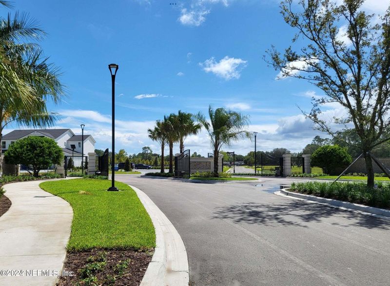 10487 Melody Meadows Rd, Jacksonville, FL 32257