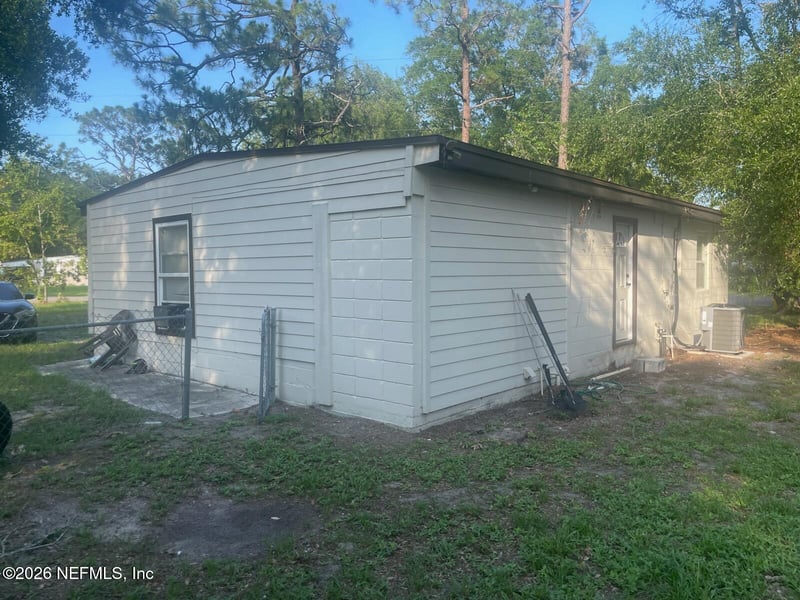 10491 Pinehurst Dr, Jacksonville, FL 32218