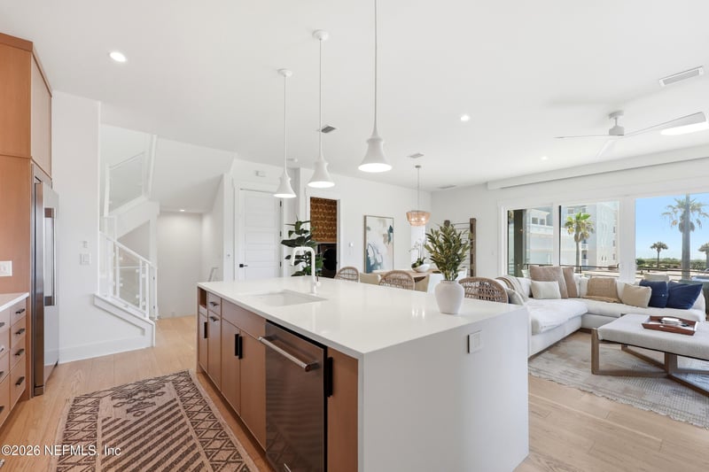 105 N 11th Ave, Jacksonville Beach, FL 32250