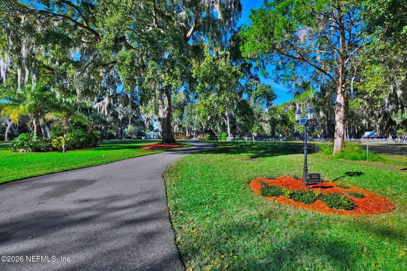 1050 Popolee Rd, St Johns, FL 32259