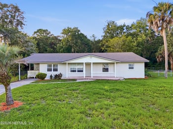 10505 Akers Dr N, Jacksonville, FL 32225