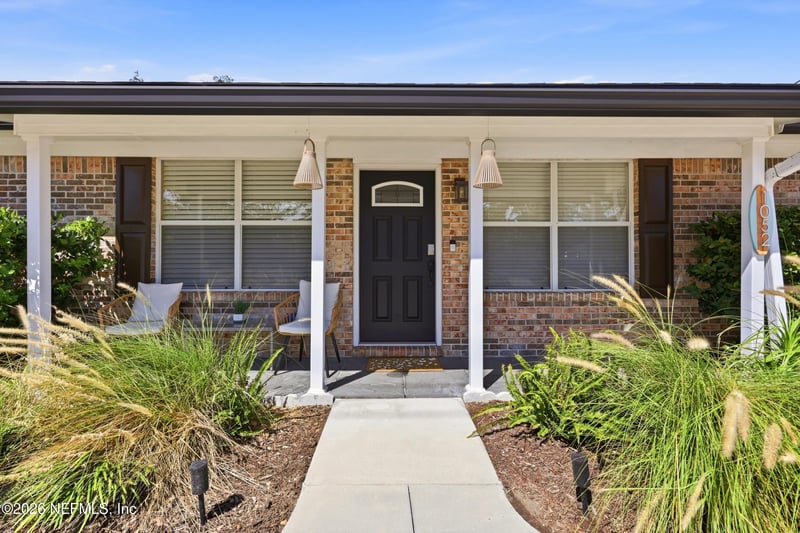 1052 Penman Rd, Jacksonville Beach, FL 32250