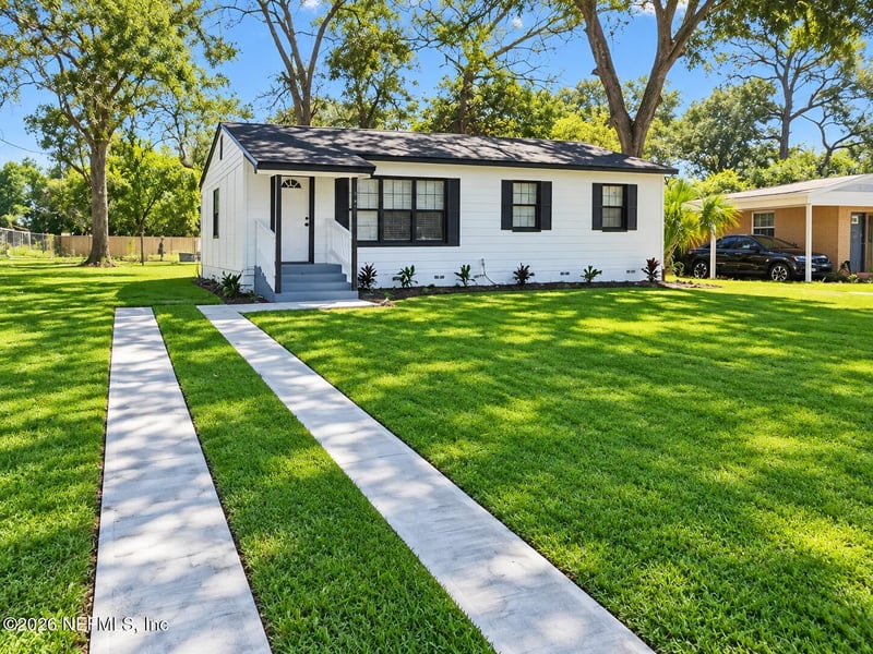 10521 Briarcliff Rd E, Jacksonville, FL 32218