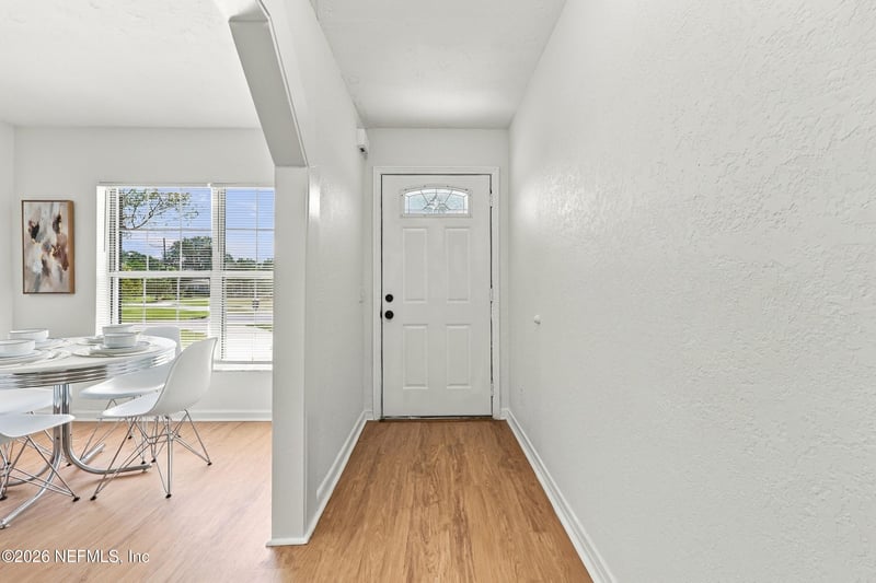 10538 Dove Ln, Jacksonville, FL 32218