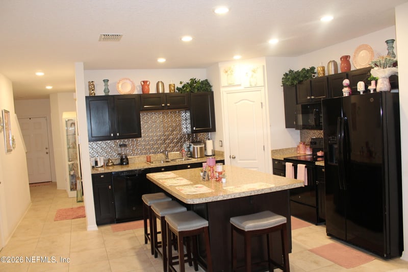 10545 Maidstone Cove Dr, Jacksonville, FL 32218