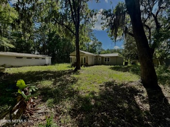 10565 Bessent Rd N, Jacksonville, FL 32218