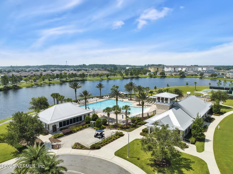 106 Iron Sight Dr, St Johns, FL 32095