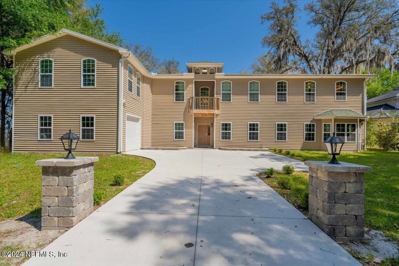 1061 Cedar Bay Rd, Jacksonville, FL 32218