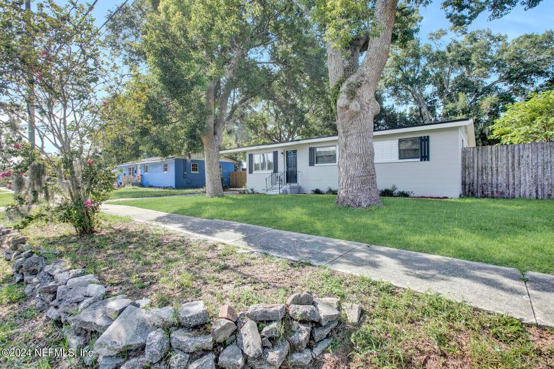 10618 Lone Star Rd, Jacksonville, FL 32225