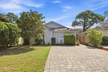 1065 Hibiscus St, Atlantic Beach, FL 32233