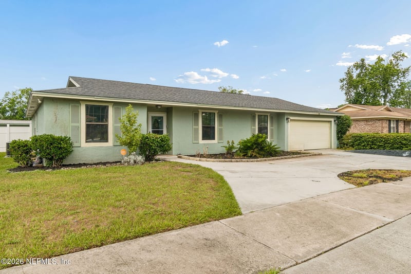 1066 Montego Bay Dr S, Jacksonville, FL 32218