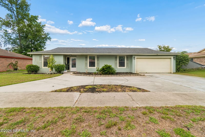 1066 Montego Bay Dr S, Jacksonville, FL 32218