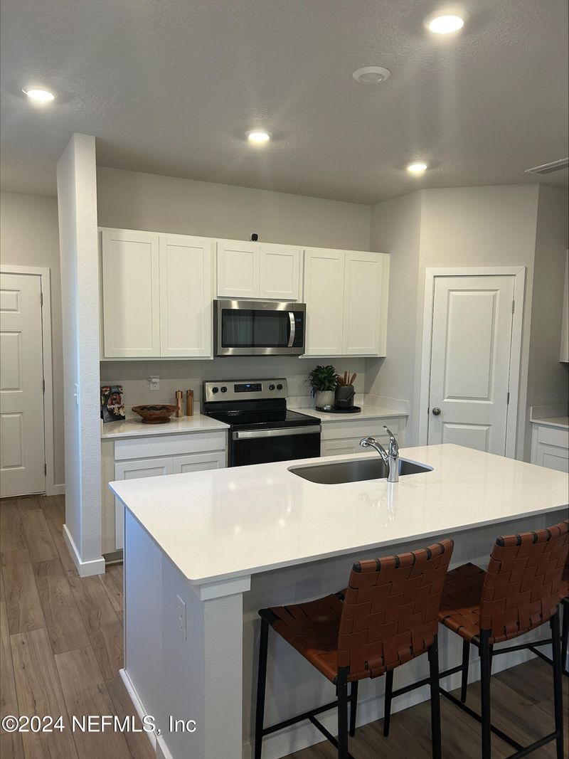 10693 Waterfield Rd #19, Jacksonville, FL 32221