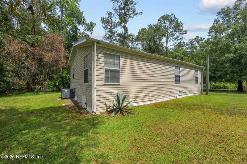 10695 Gregory Ave, Hastings, FL 32145