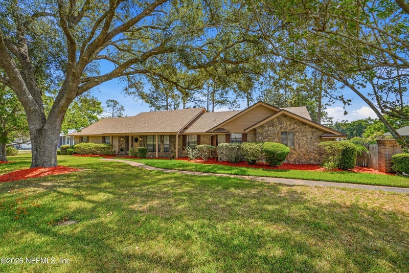 10702 Crosswicks Rd, Jacksonville, FL 32256
